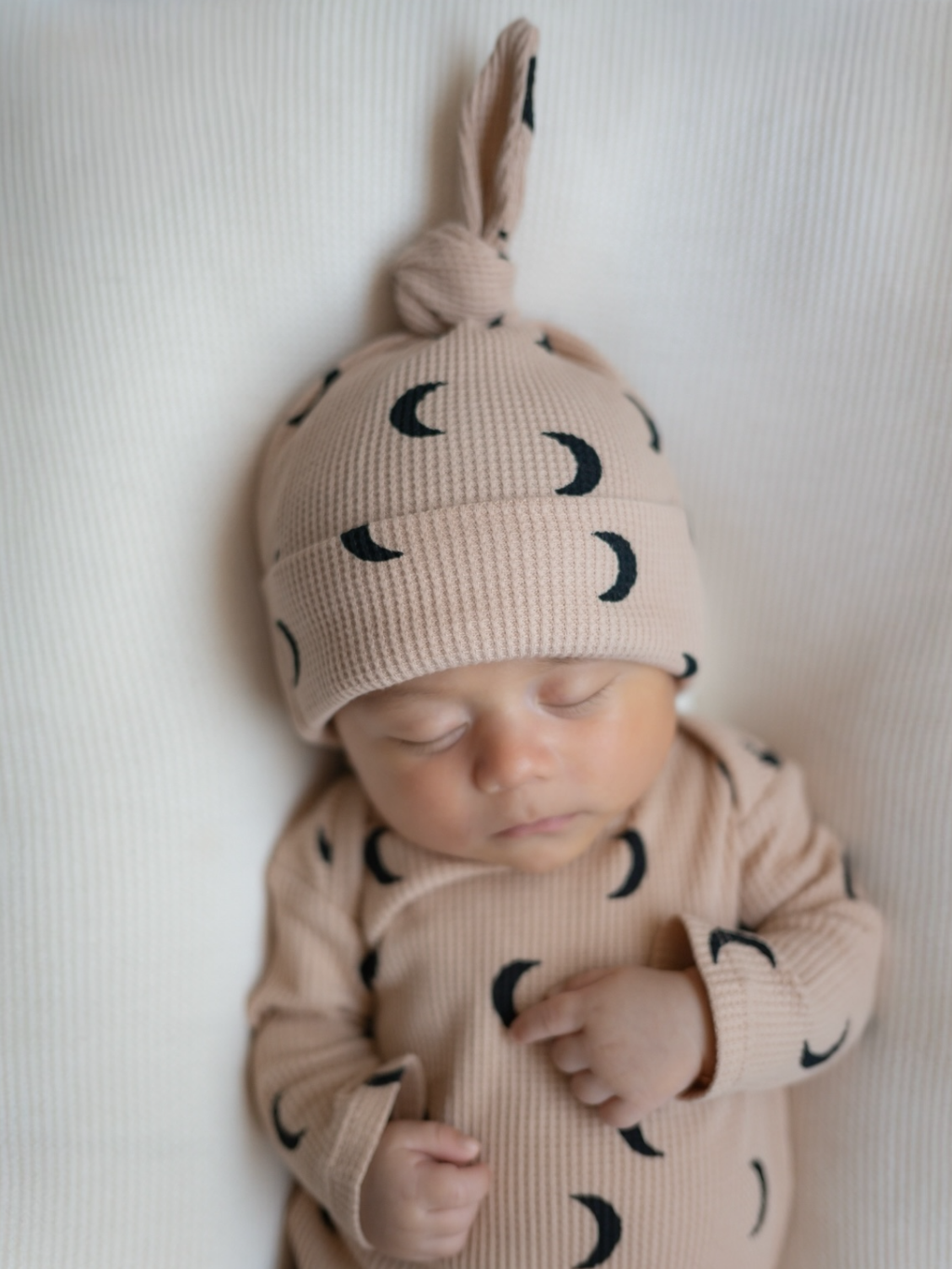 Waffle Knot Beanie - Moon